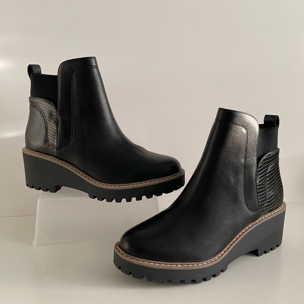 New Dolce Vita Ankle Lug Boot, Women’s Size 9, Black